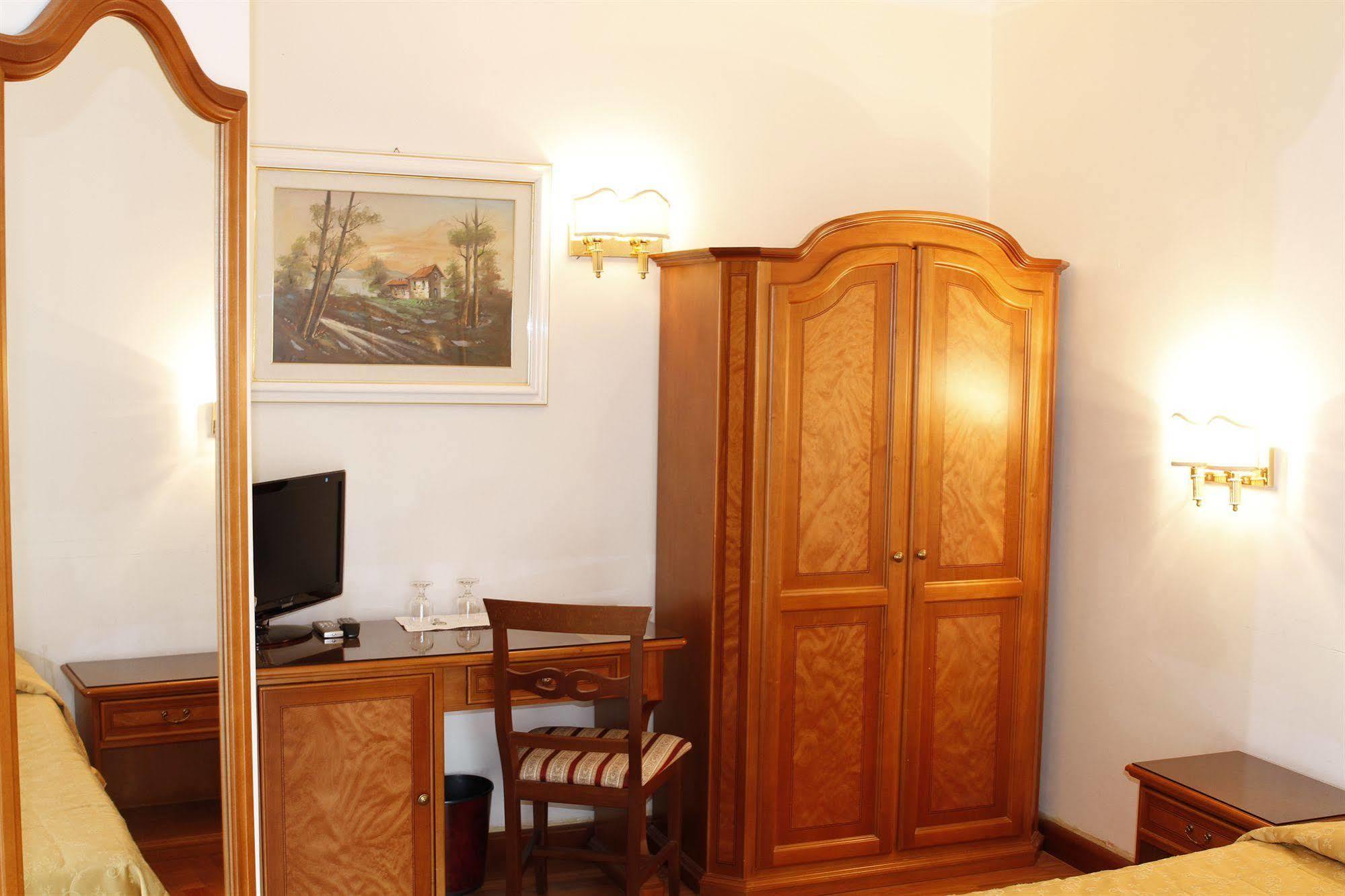 Gh Hotel San Giusto Roma Ngoại thất bức ảnh